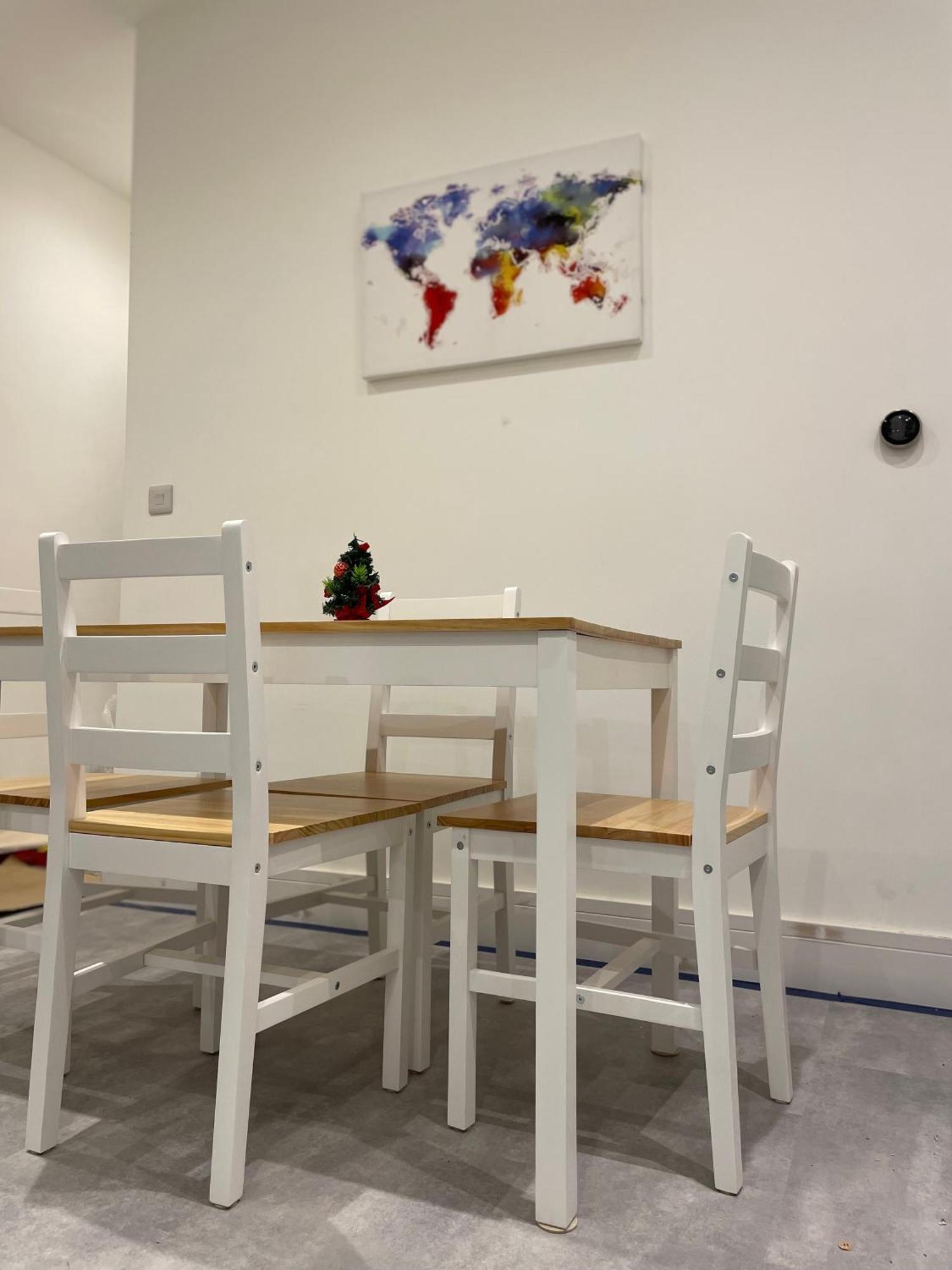 Newly Renovated Flat In Apartment